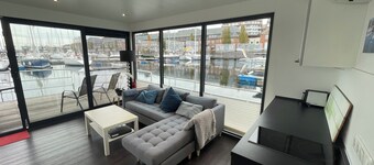 Houseboat Sonnenwelle with roof terrace