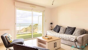 Living area - Apartment Near Caroual Beach Bliss (Erquy)