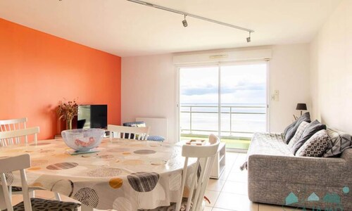 Apartment Near Caroual Beach Bliss