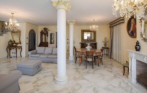 Interior - Villa Sophia by Nicola Real Estate (Corsanico)