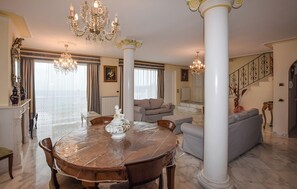 Interior - Villa Sophia by Nicola Real Estate (Corsanico)