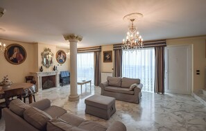 Smart TV - Villa Sophia by Nicola Real Estate (Corsanico)