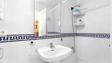 Shower, towels
