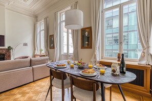 Living area - Mas Europe by Sweett (Brussels)
