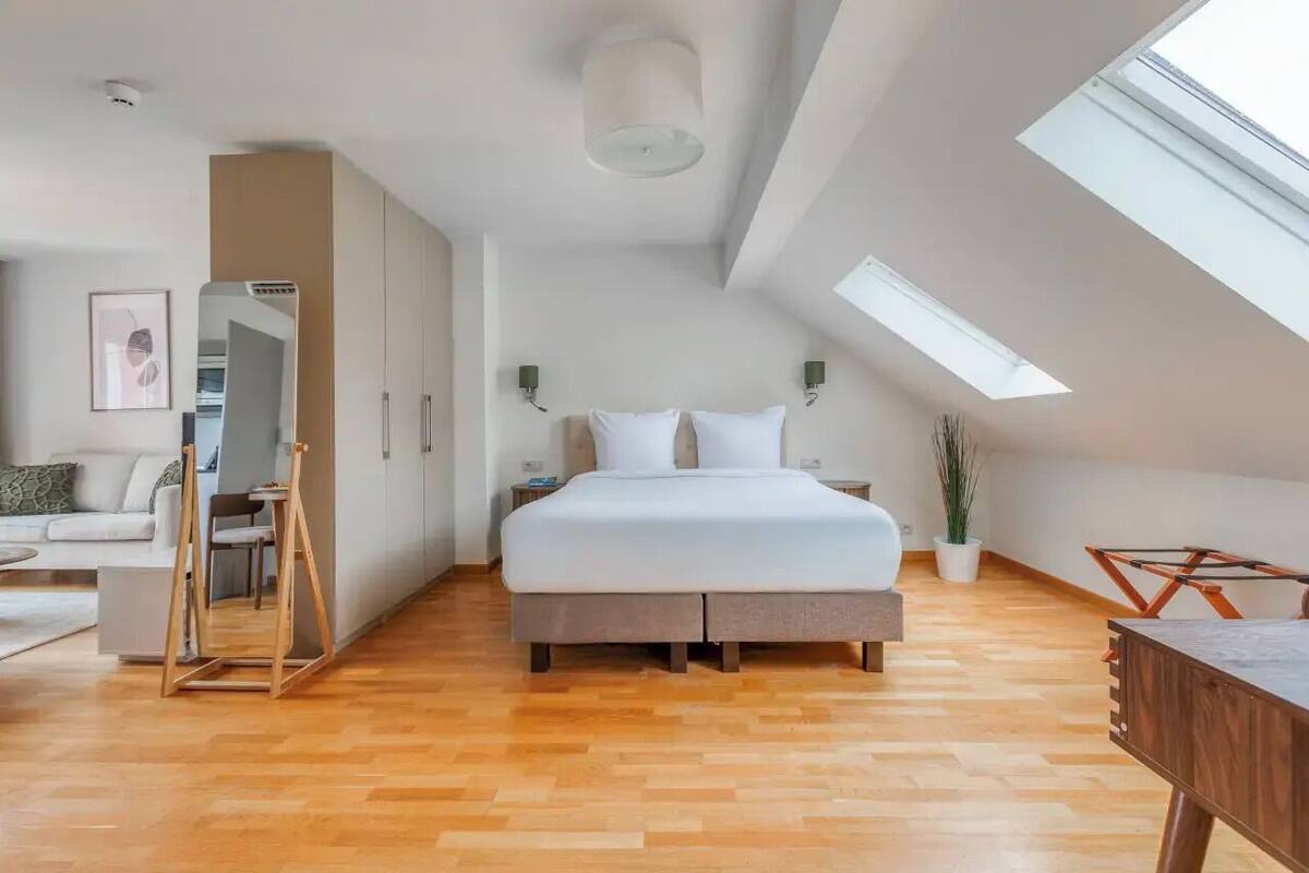 Iron/ironing board (on request), WiFi (free), bed sheets
