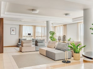Appartement, meerdere slaapkamers, balkon | Gang