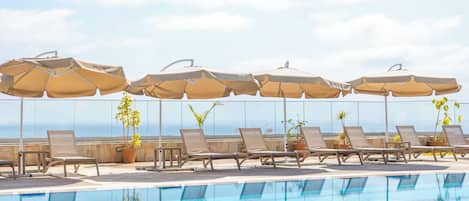 Apartamento, 1 quarto, sacada, vista para o oceano | Piscina | Piscina externa