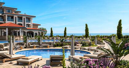 Sanders Solemare - Great 2 Bdr Apt With Seaview