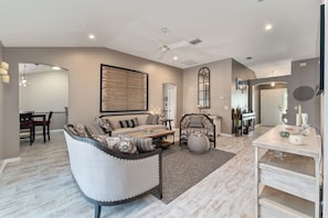 Smart TV, offices - Poolside Chic Escape - 2/2 + Workspace, Pool House in The Village of Lynnhaven (Lynnhaven, The Villages)