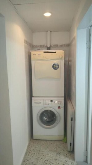 อพาร์ทเมนท์, วิวสวน | ห้องน้ำ