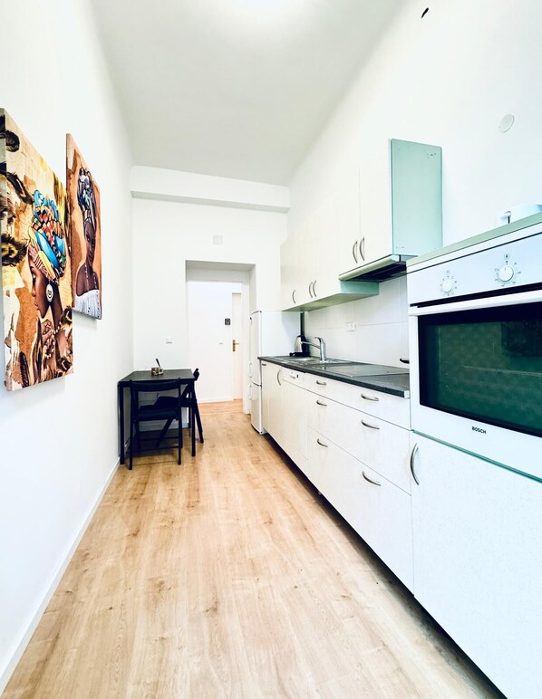 Basic Apartment | Iron/ironing board, free WiFi