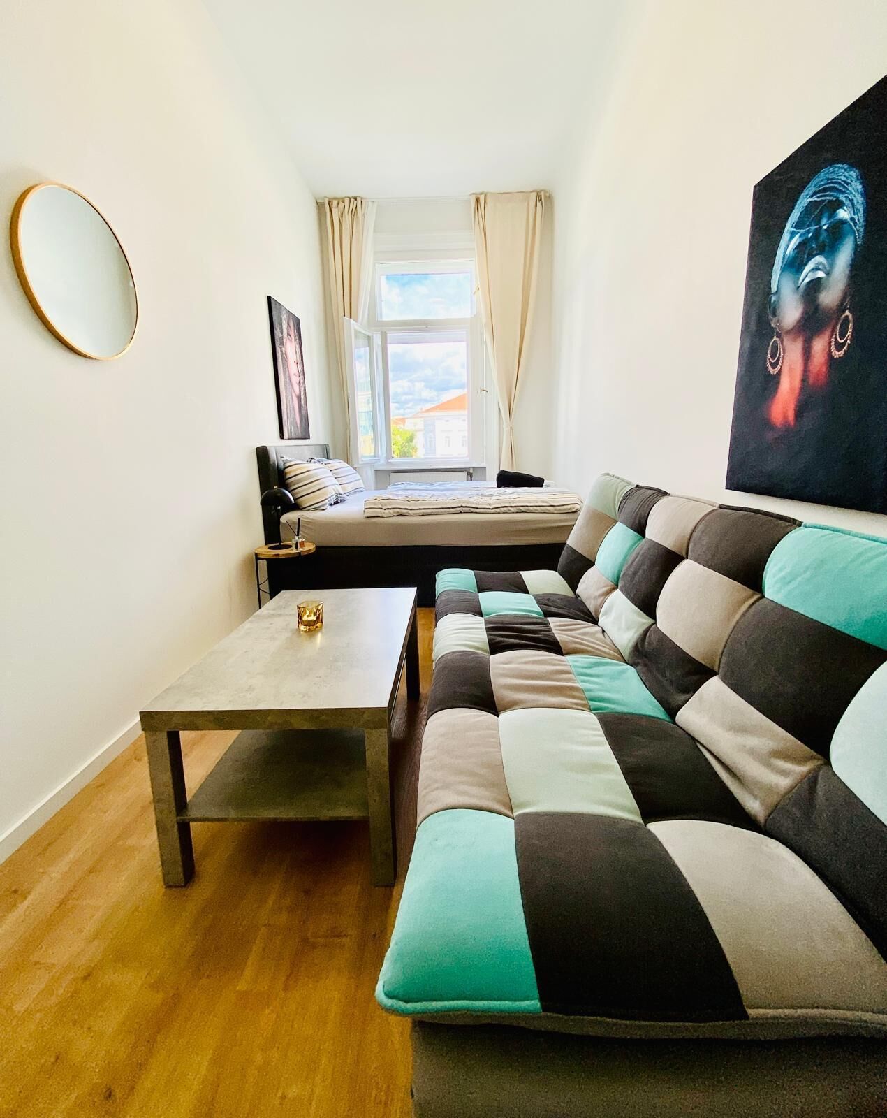 Apartament bàsic | Planxa i posts de planxar i wifi gratuïta 