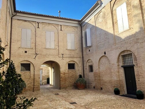 Gorgeous new Loft in the center, just a few minutes walk from the sea