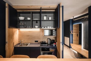 Apartment 3.04 | Spiseområde på rommet