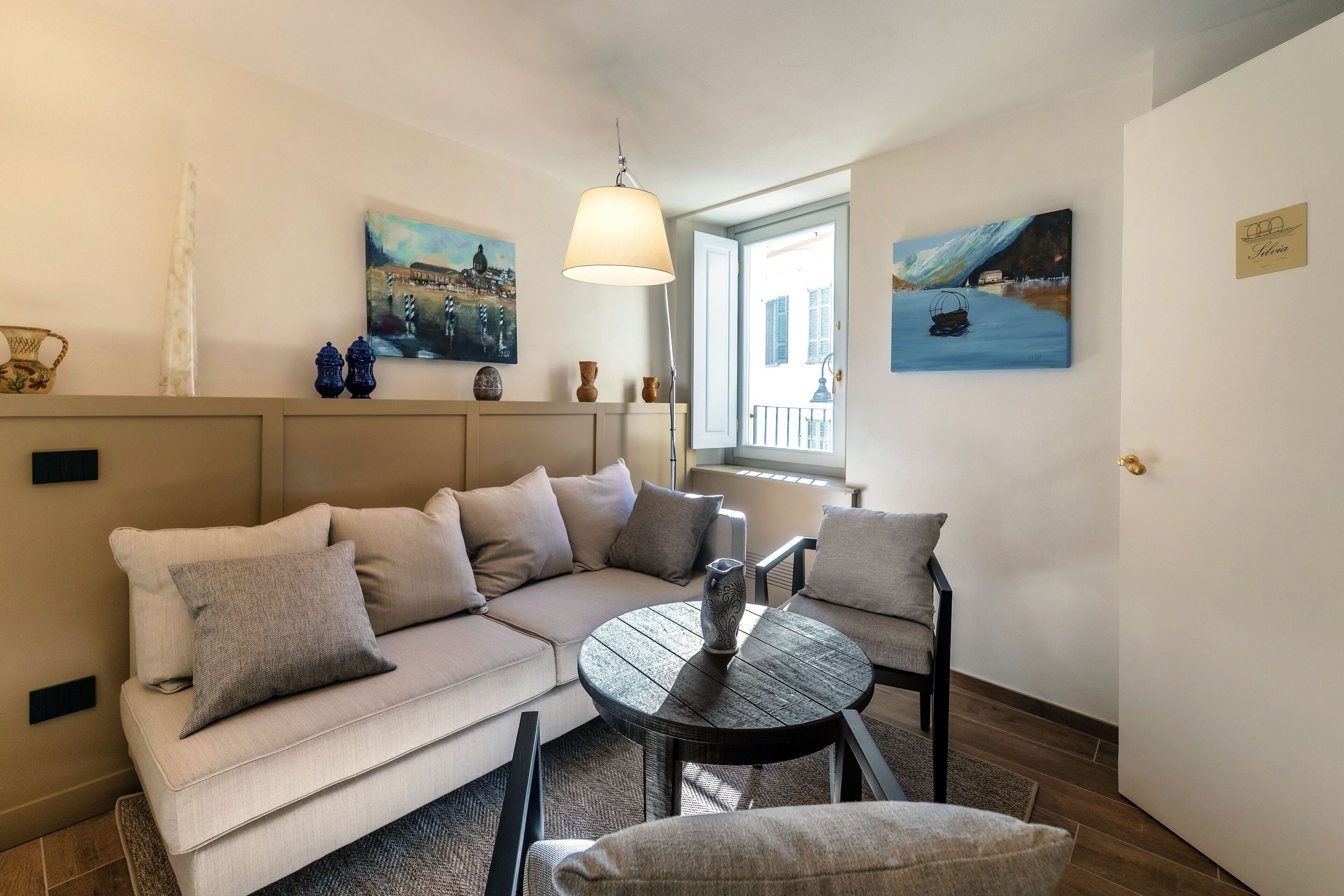 Apartment | Premium bedding, down comforters, iron/ironing board, cribs/infant beds