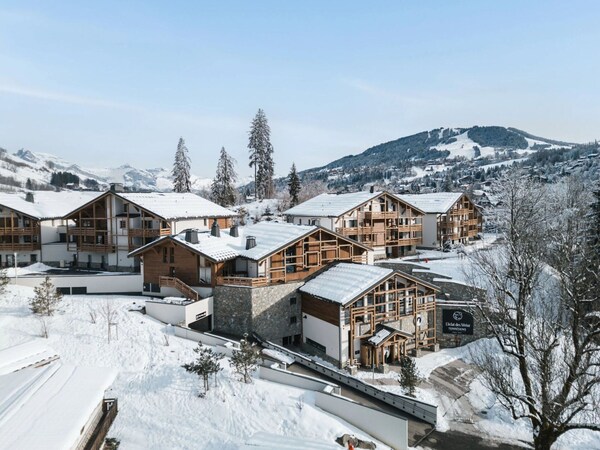 Elegant Apartment Facing Mont Blanc - Combloux