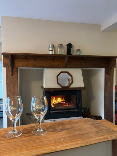 Gîte de 12 opposite the Brasserie des Anges in Corrèze