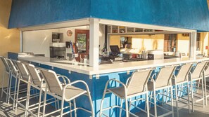 Bar (en la propiedad)