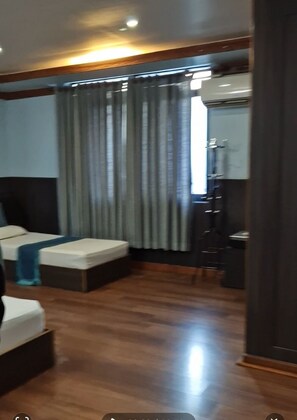 غرفة مزدوجة بتجهيزات أساسية | واي فاي مجانًا