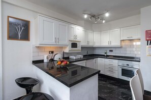 Coffee/tea maker, fridge, microwave, oven - Castle Harbour 39 - Two Bed (Los Cristianos)