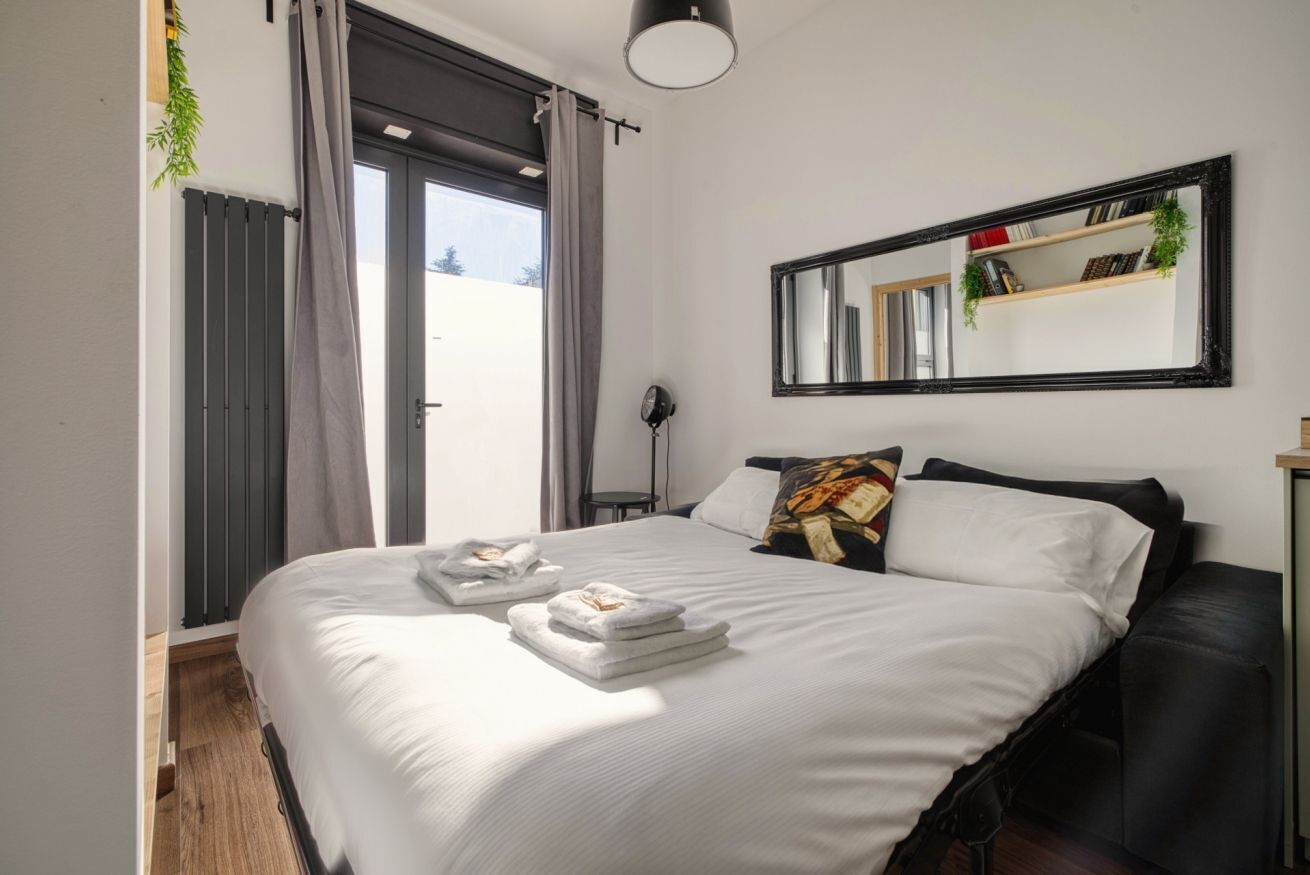 1 bedroom, iron/ironing board, WiFi (free), bed sheets