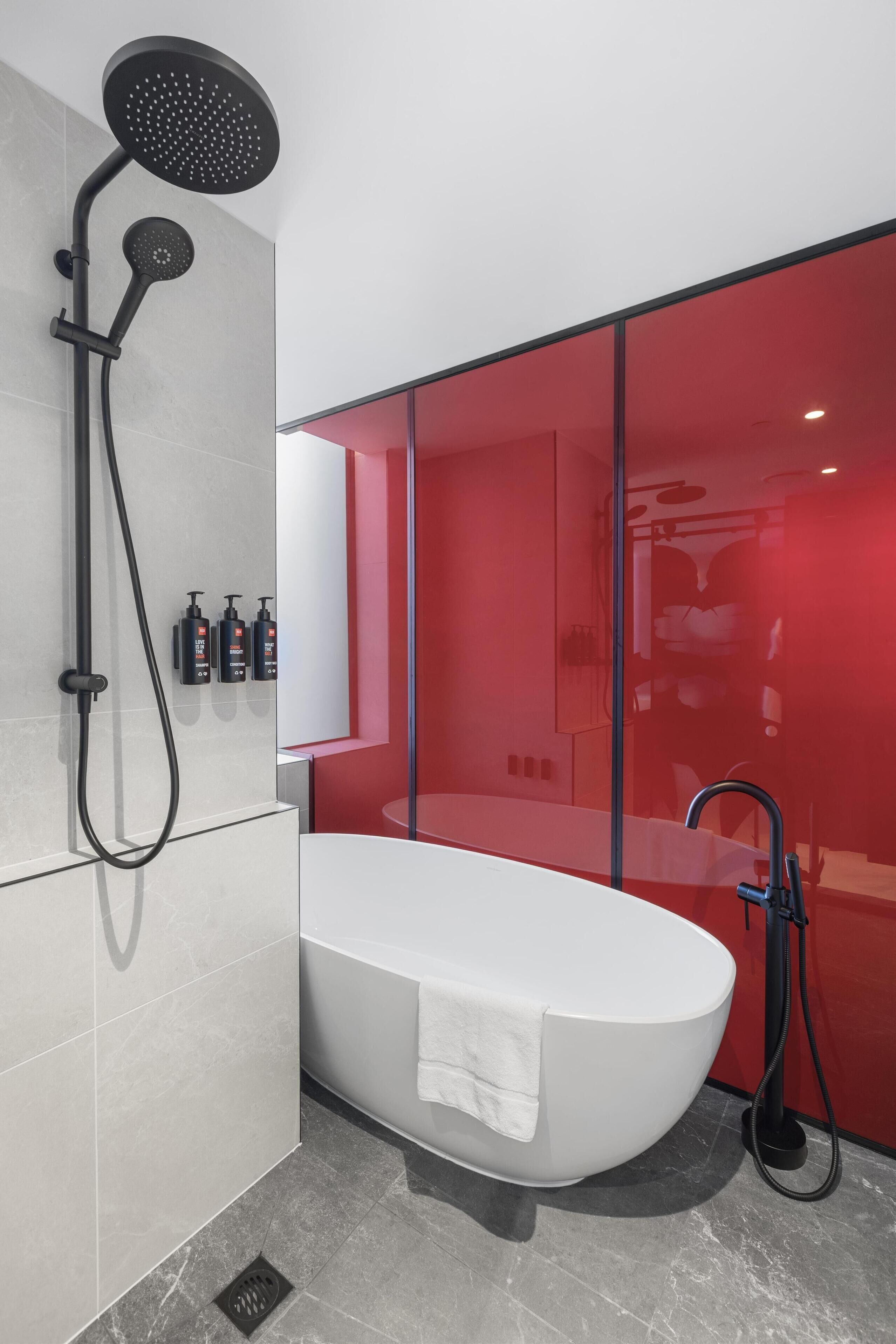Suite (Panorama View) | In-room safe, laptop workspace, blackout drapes, soundproofing