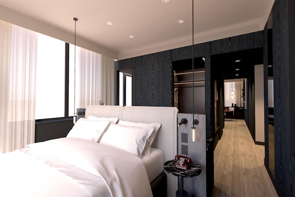 Suite (Panorama View)