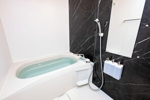 Economy Twin Room | Bathroom - SPAZIO 6 Hakata Station (Fukuoka)