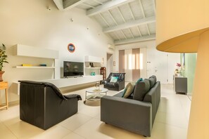 TV - Villa Il Fico – Cavriglia: Relax in the Heart of Chianti (Cavriglia)