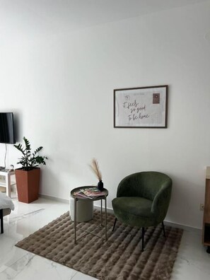 Standard Studio, Balcony, Sea View | Living area | Flat-screen TV - Urban Pool Studio Kamenovo (Pržno)