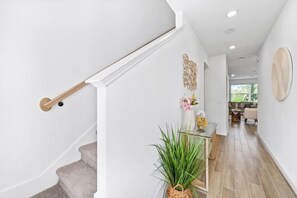 Room - Lovely Townhome Sleeps 8 Eve101 (Davenport)