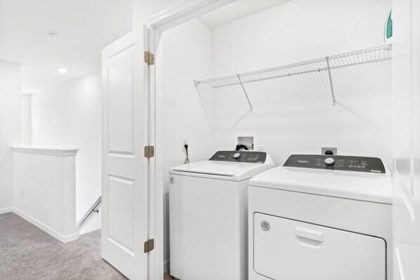 Laundry room - Lovely Townhome Sleeps 8 Eve101 (Davenport)
