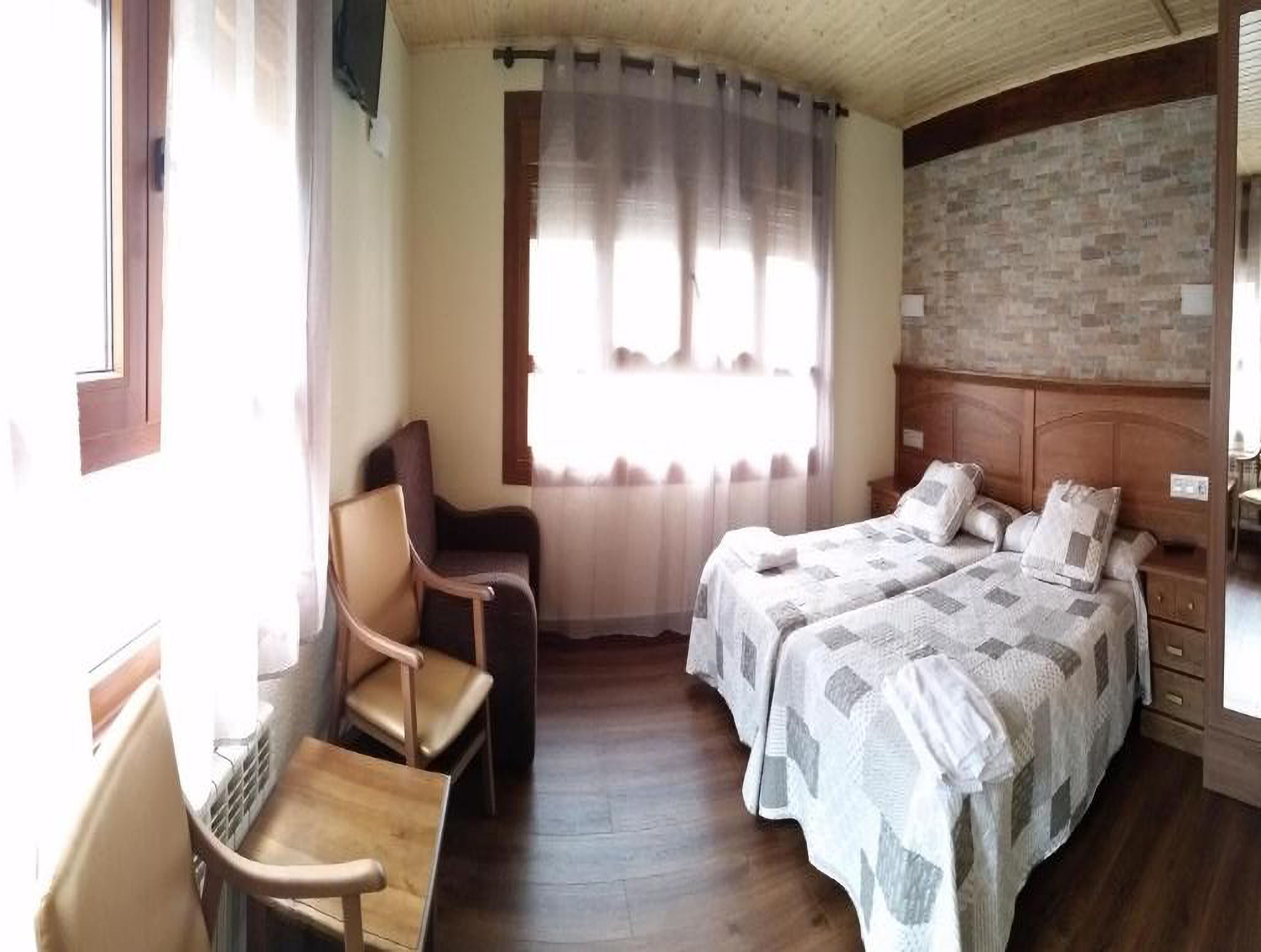 标准双人房 | 免费 WiFi