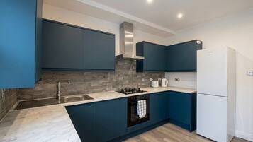 Apartment, 2 Bedrooms | Interior