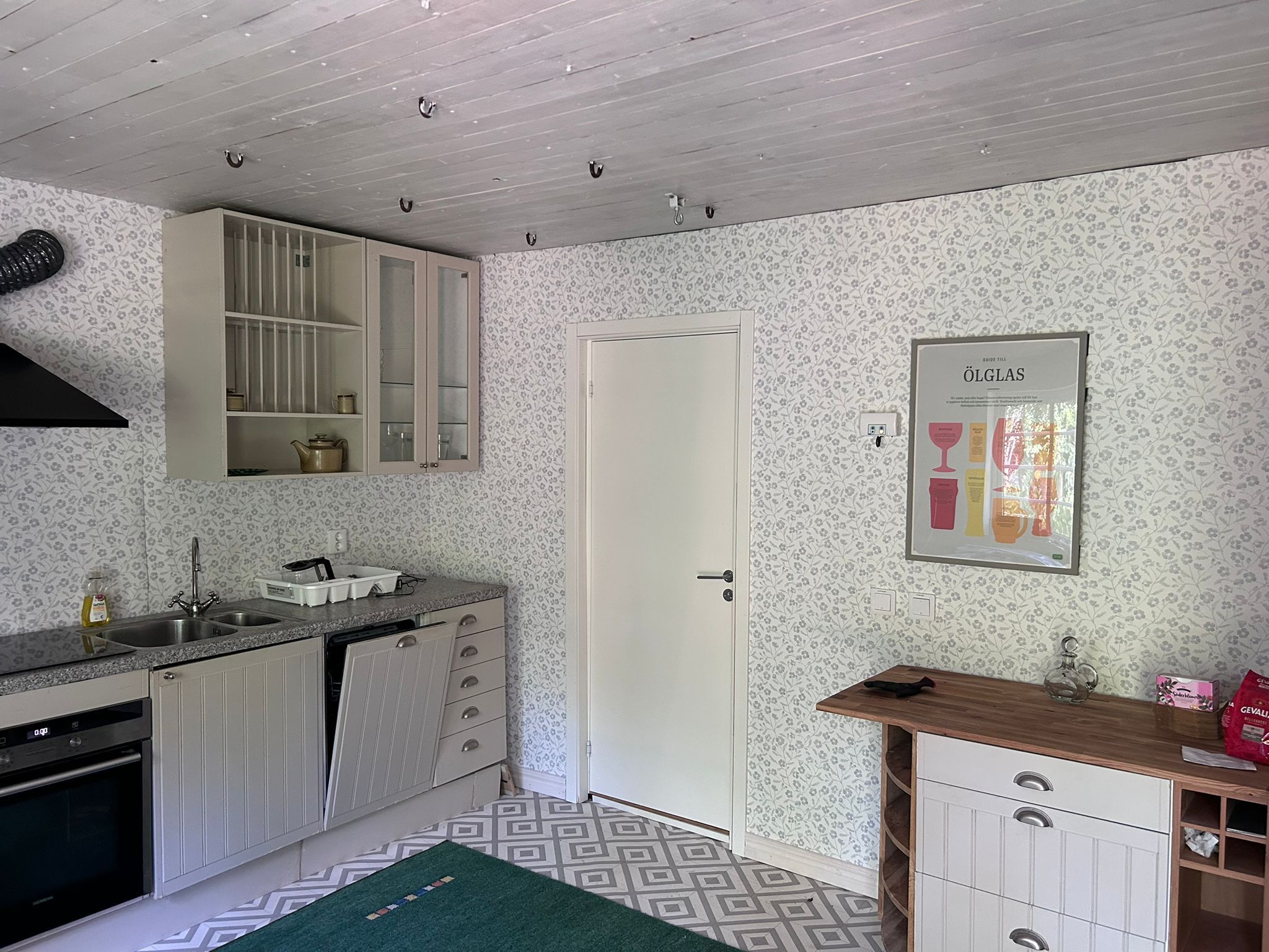 Mikrowelle, Ofen, Herdplatte, Geschirrspüler