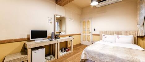 Premier Double Room, Garden View | Free WiFi