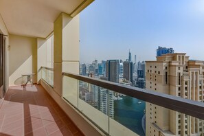 Appartement, 1 slaapkamer, balkon, uitzicht op rivier | Balkon