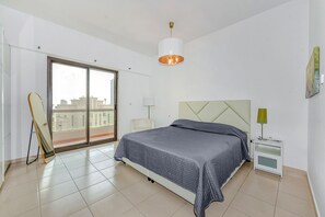 公寓, 1 間臥室, 陽台, 河景 | 熨斗/熨衣板、免費無線上網