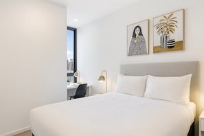 2 chambres, espace de travail pour ordinateur portable, draps fournis