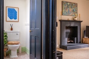 Interior - Stunning 8-Bedroom Home in Painswick (Painswick)