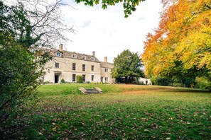 Exterior - Stunning 8-Bedroom Home in Painswick (Painswick)