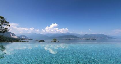 Modern Oasis Overlooking Lake Maggiore