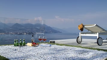 Vila, 4 quartos, piscina particular, vista para o jardim | Área da propriedade