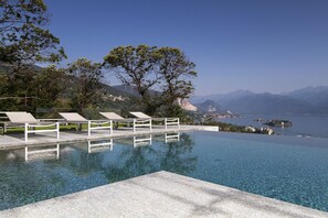 Villa, 4 chambres, piscine privée, vue jardin | Piscine