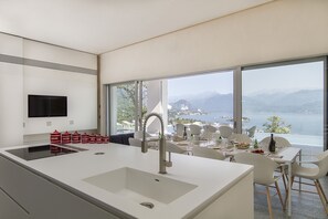 Villa, 4 habitaciones, piscina privada, vistas al jardín | Interior