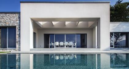 Modern Oasis Overlooking Lake Maggiore