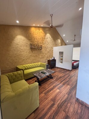 Deluxe Double Room, City View