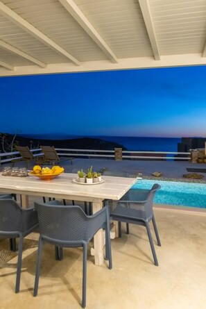 4 bedrooms - Rmos Seaside Villa A With Private Pool (Tinos)