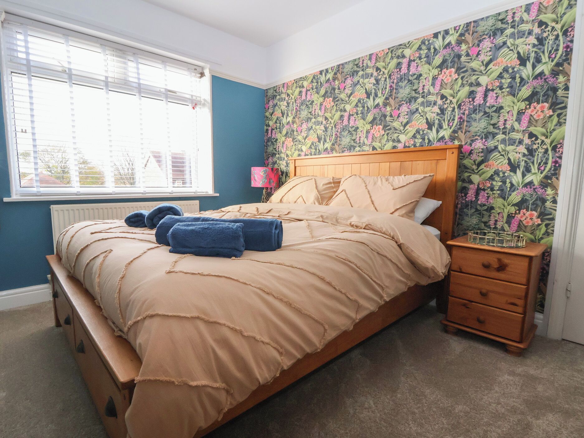 3 quartos, individualmente decorados, individualmente mobiliados