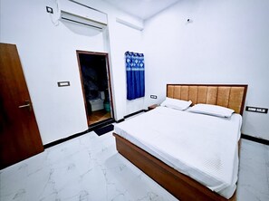 Phòng đôi cơ bản | Truy cập Internet không dây miễn phí 